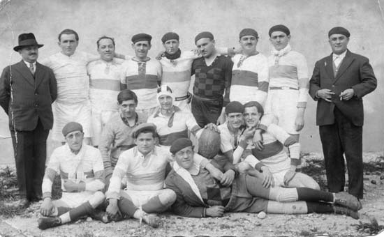 Une des premières équipes de rugby portoise