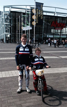 Guillaume HEURTIER et Timmy JACOUTON à Rotterdam devant AHOY le palais des sports de cette ville.