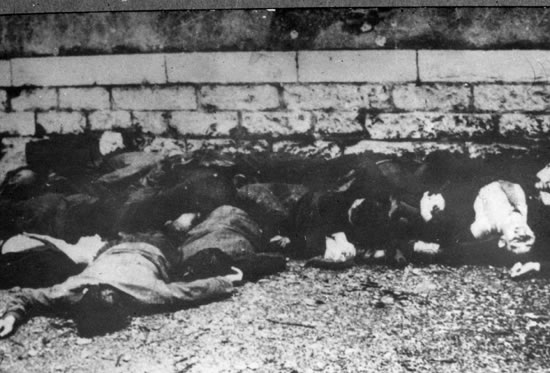 8 juillet 1944, des otages du fort Montluc sont exécutés par les nazis, en represailles d'un attentat de la résistance