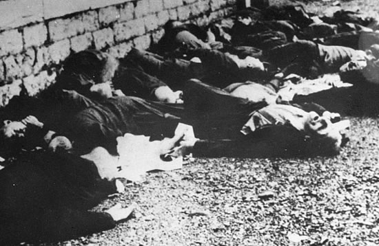 8 juillet 1944, des otages du fort Montluc sont exécutés par les nazis, en represailles d'un attentat de la résistance