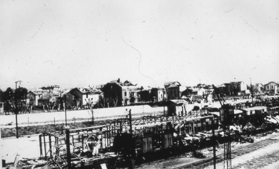 la ville touchée à 80 % par les bombardement américains en août 1944